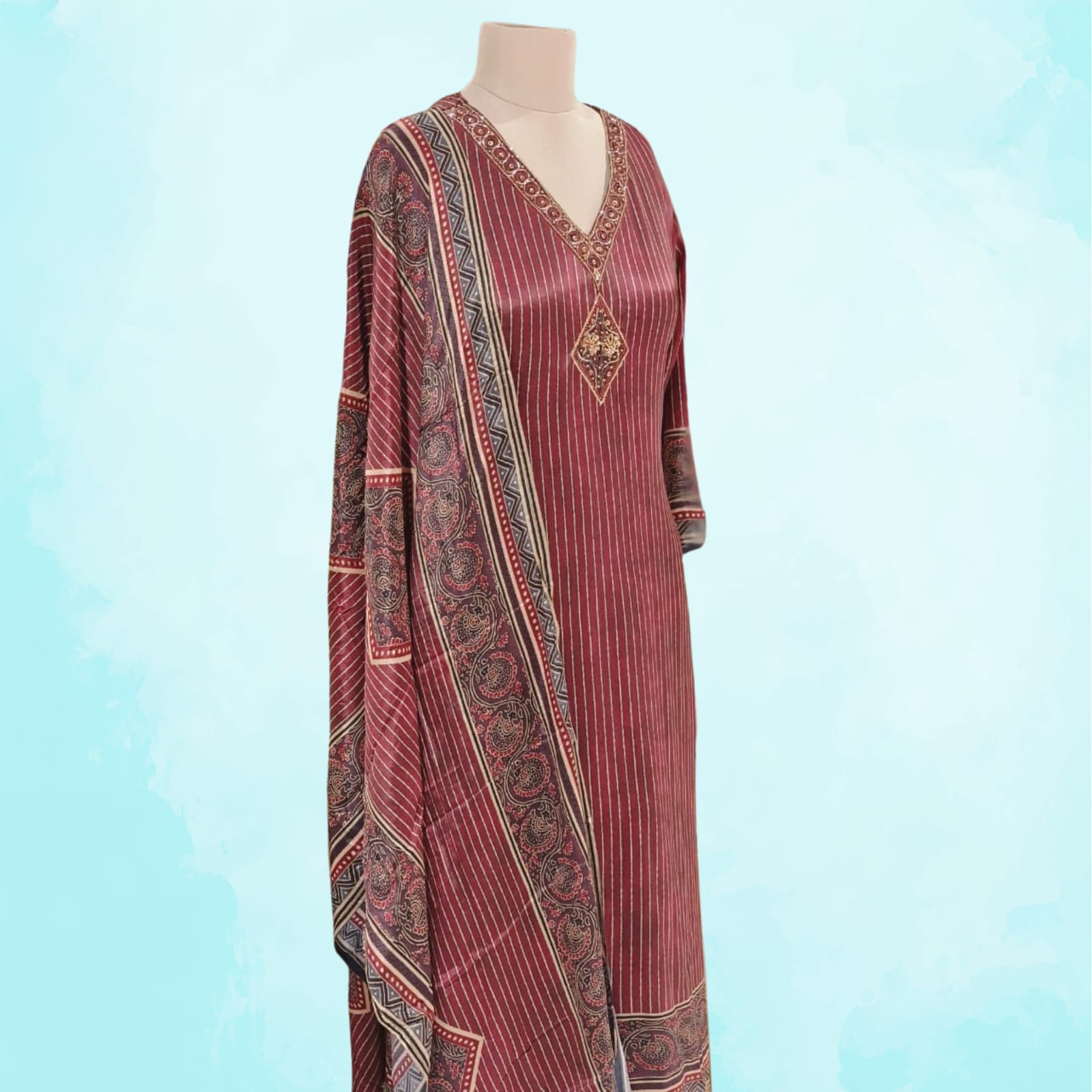 Pure crepe Full Set with hand work (with lining)