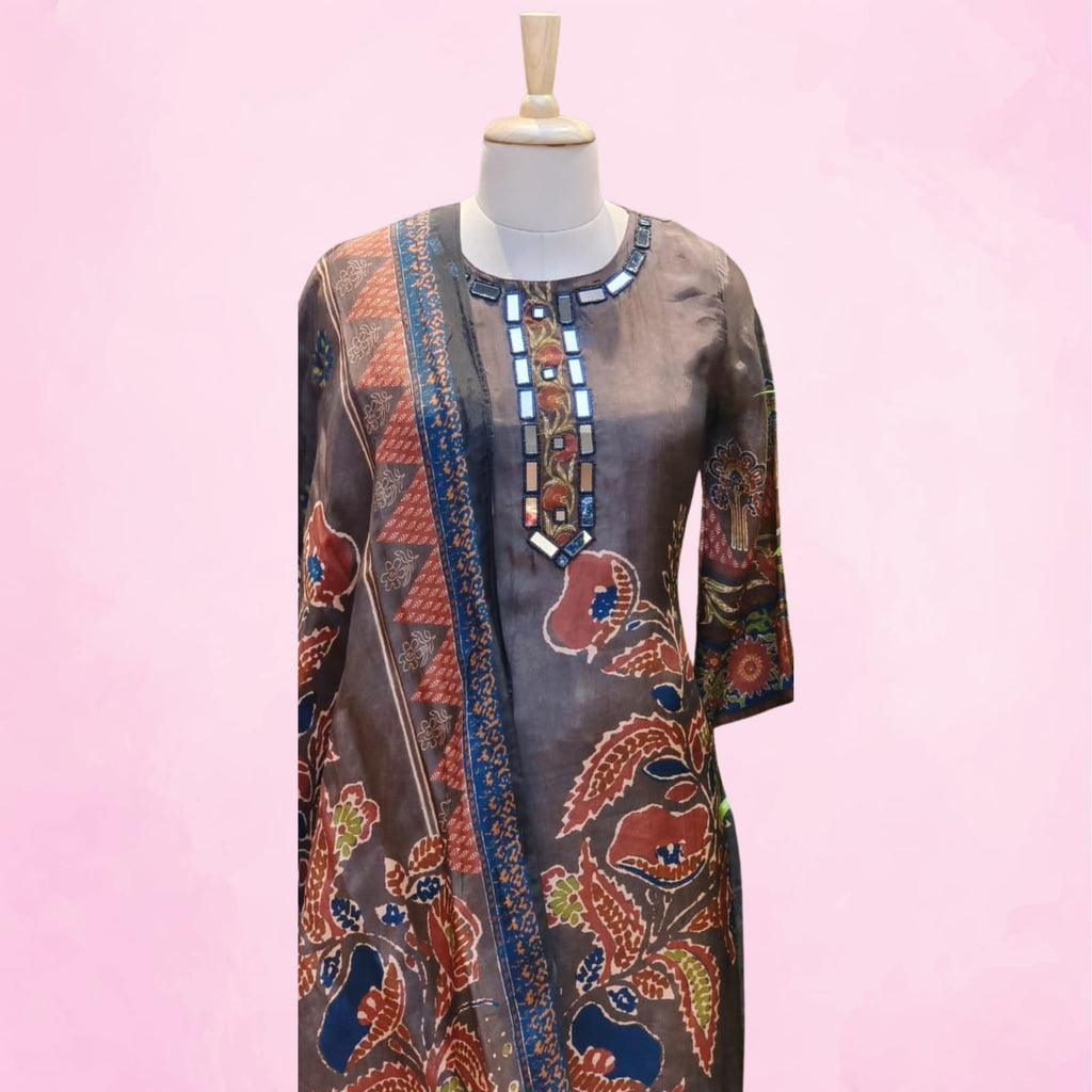 Pure Crepe Full Set with Mirror work