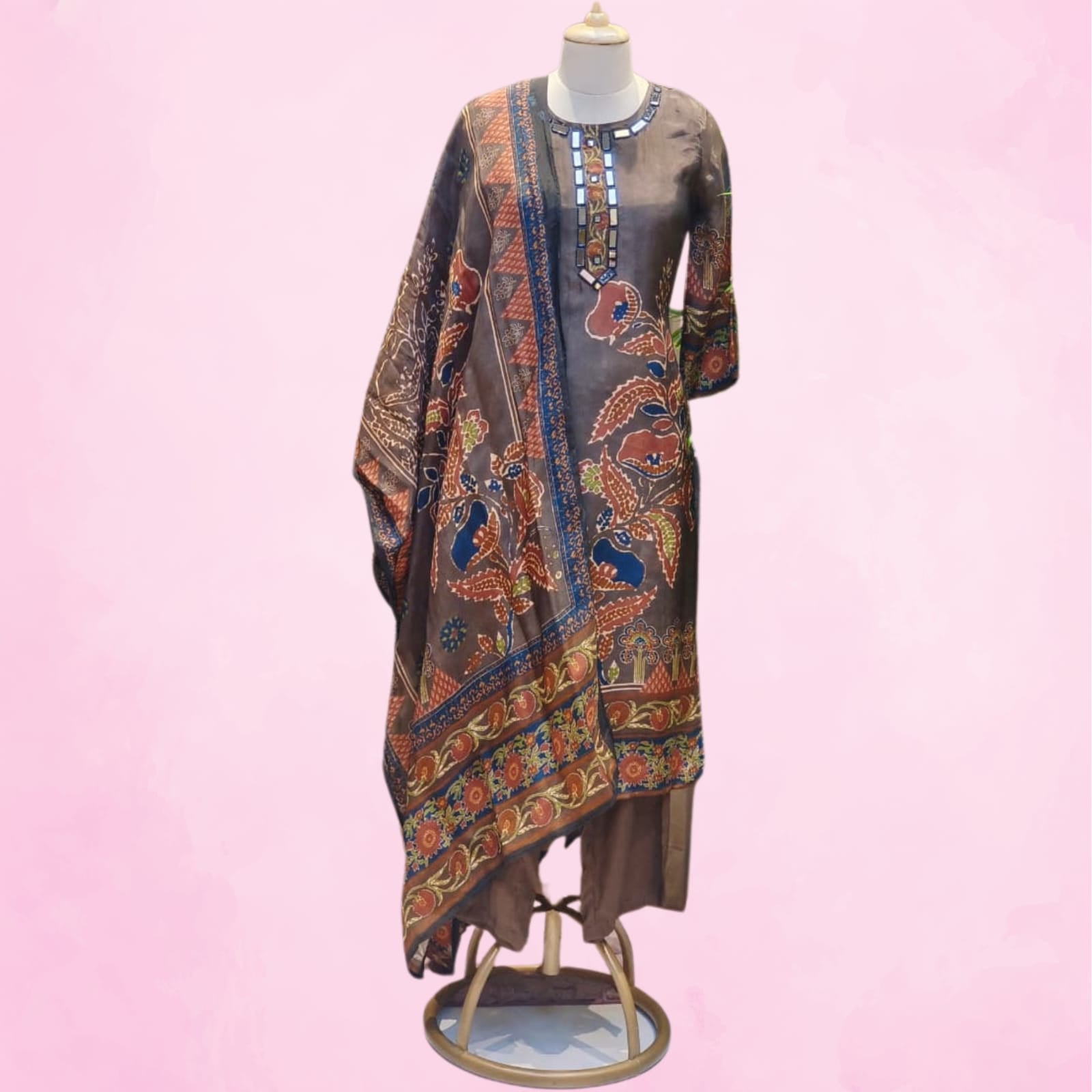 Pure Crepe Full Set with Mirror work