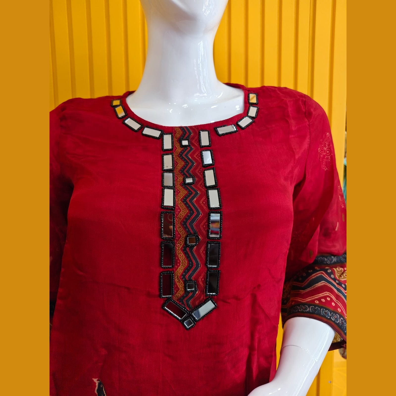 Pure Crepe Full Set with Mirror work