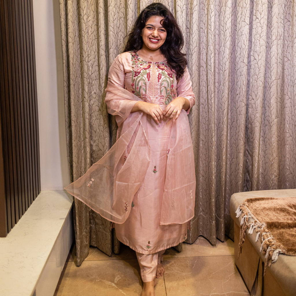 Full Set with hand embroidery Straight fit Pink