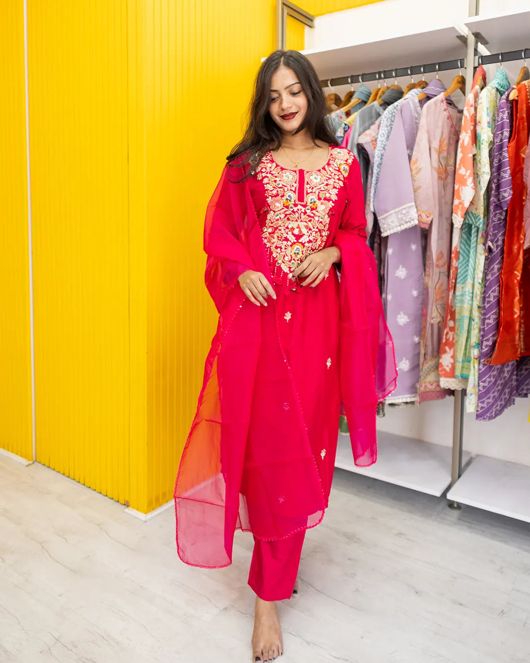 Full set with thread & zardosi handwork Straight fit Pink