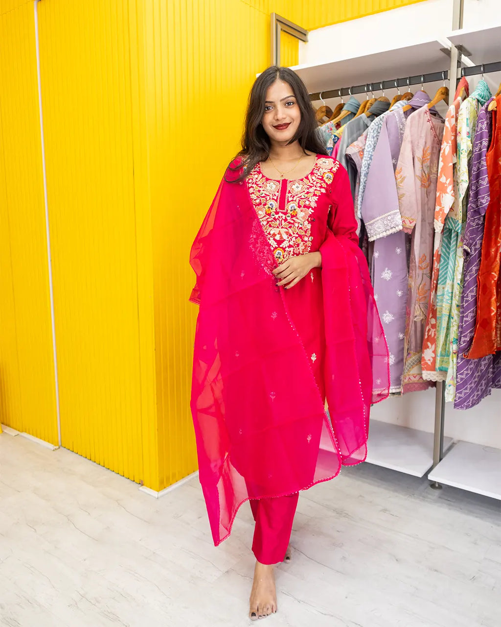 Full set with thread & zardosi handwork Straight fit Pink