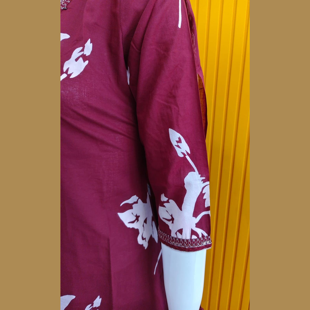 Full Set with high V neck Straight fit Maroon