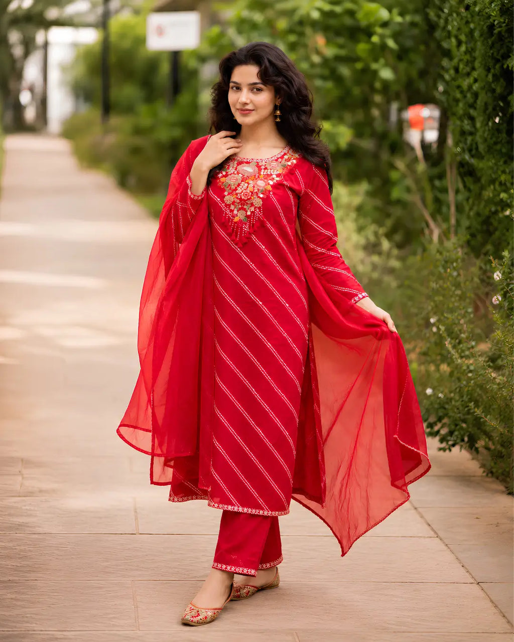 Full set with thread work Straight fit Red