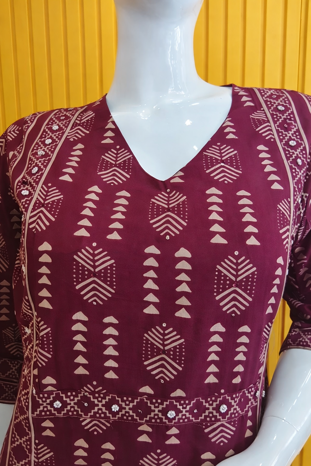 Pure Cotton Full set with V neck Straight fit Wine