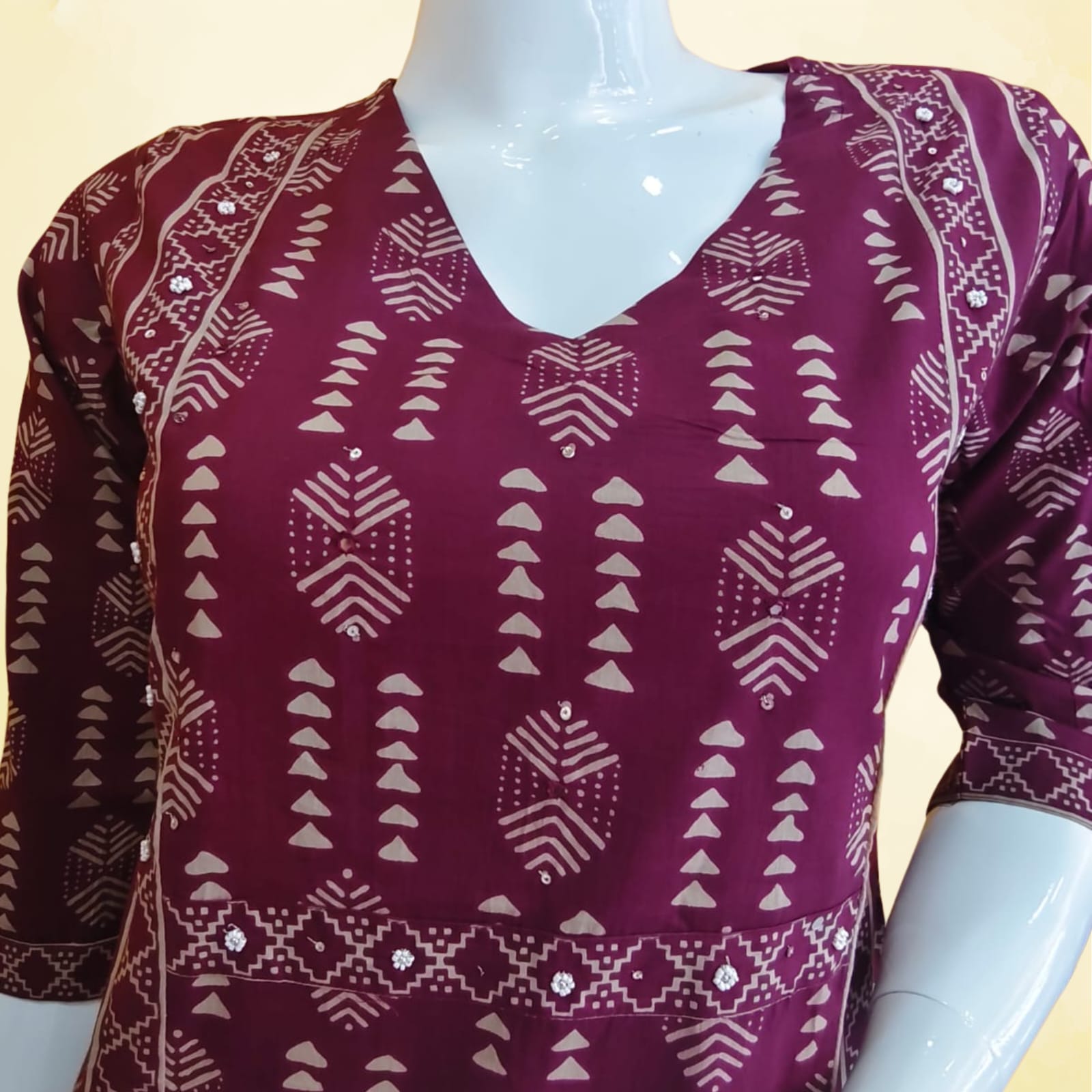 Pure Cotton Full set with V neck Straight fit Wine